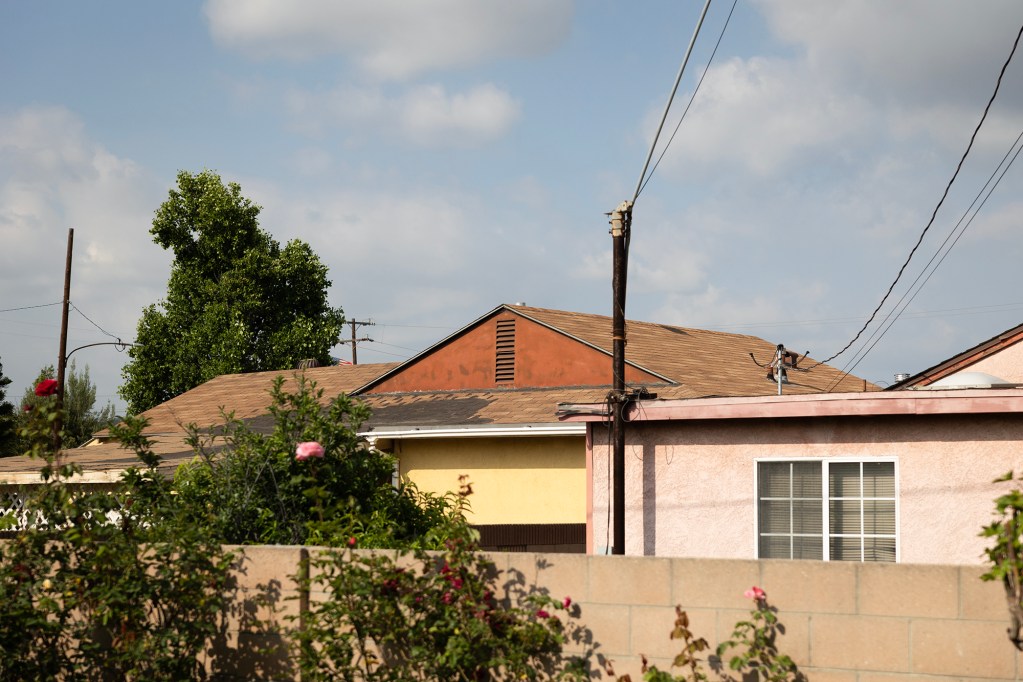 Homes in the Los Nietos community on June 7, 2023. Photo by Miguel Gutierrez Jr., CalMatters