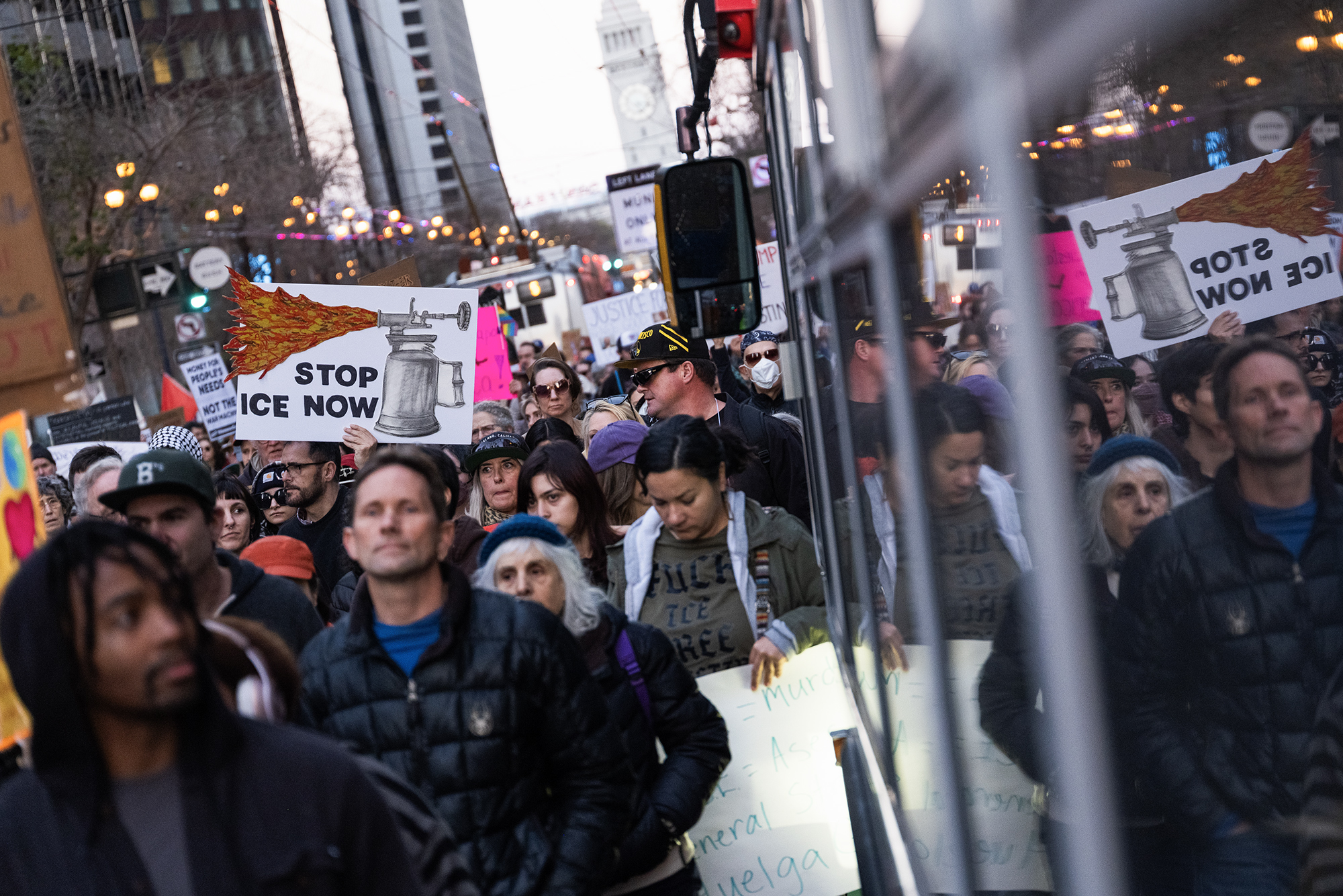 California Democrats urge government shutdown after federal agents kill Minnesota nurse