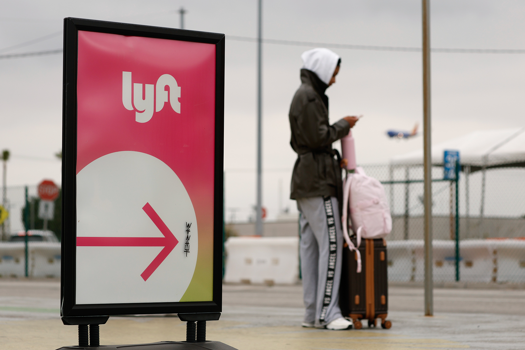 Lyft to pay $272 million in record-breaking settlement over drivers’ compensation